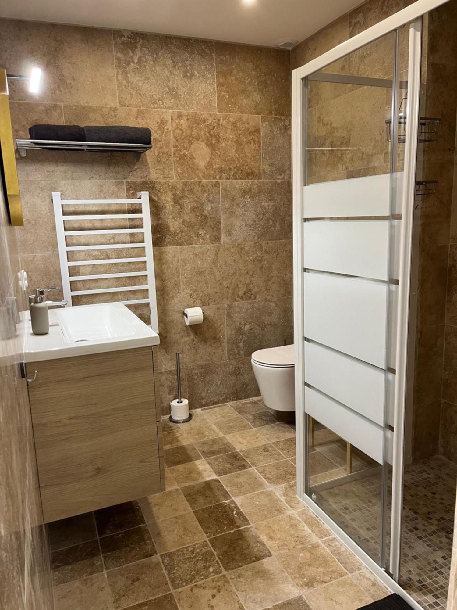 Bed and Breakfast Grand Tamaris Hosting Арль Екстер'єр фото